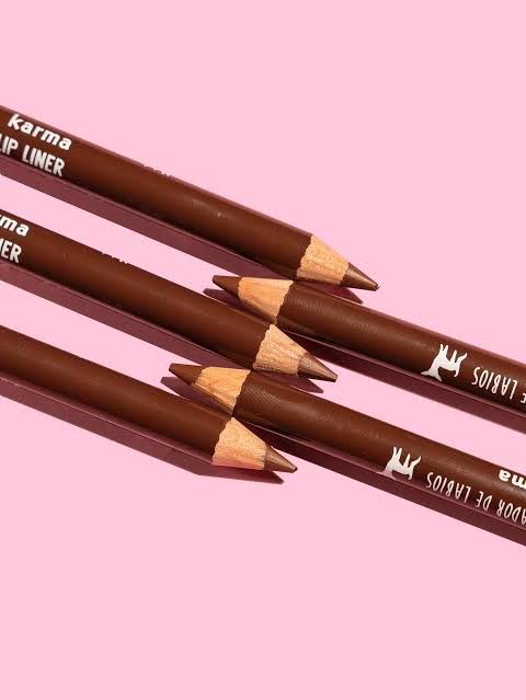 Lápiz delineador de labios Girly