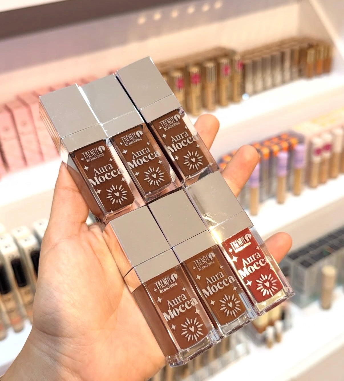 Gloss aura moca trendy
