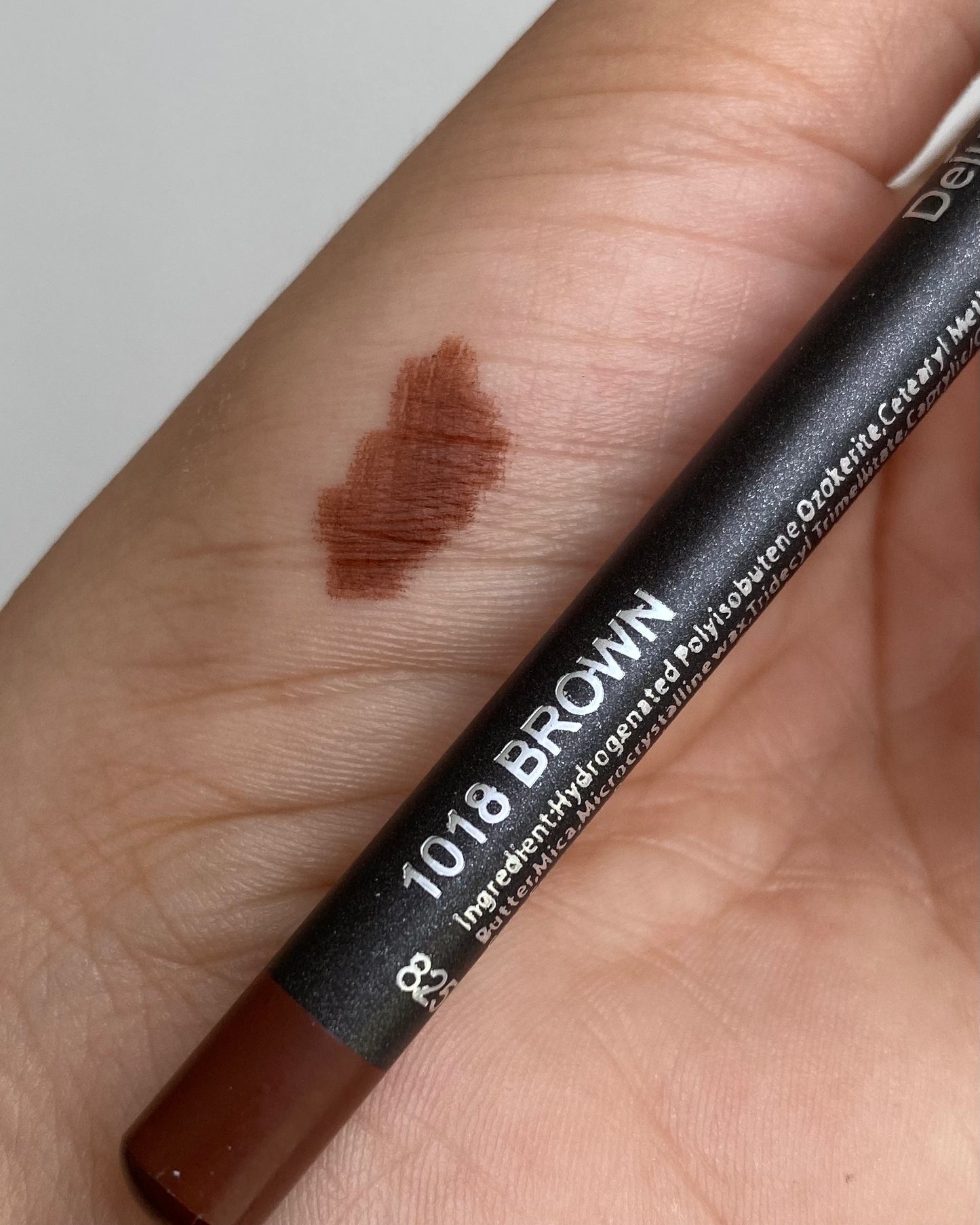 Lápiz delineador de labios y ojos Italia Deluxe